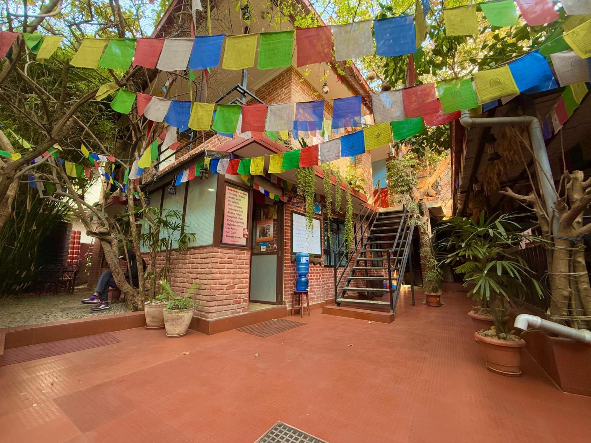Gurung'S Home Катманду Экстерьер фото